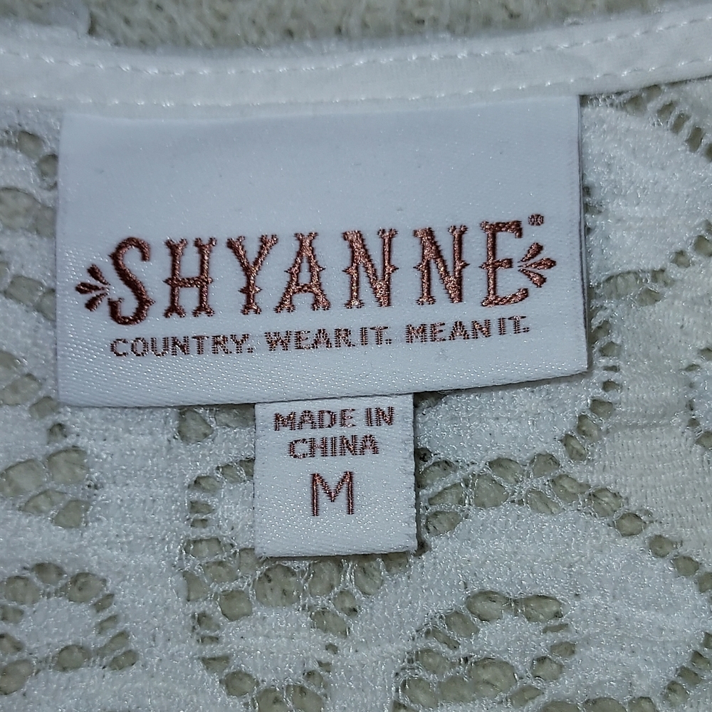Shyanne Country Western Wear White Lace Top size M - Picture 3 of 4